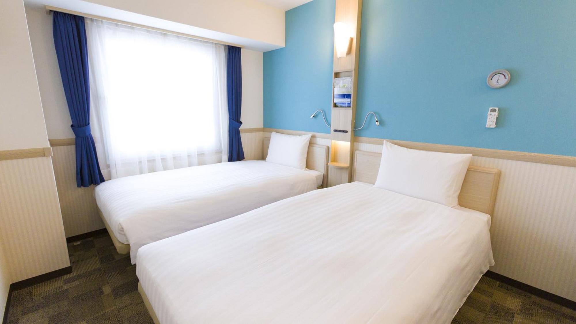 Toyoko Inn Osaka Tenjinbashi-Suji Rokuchome Номер фото